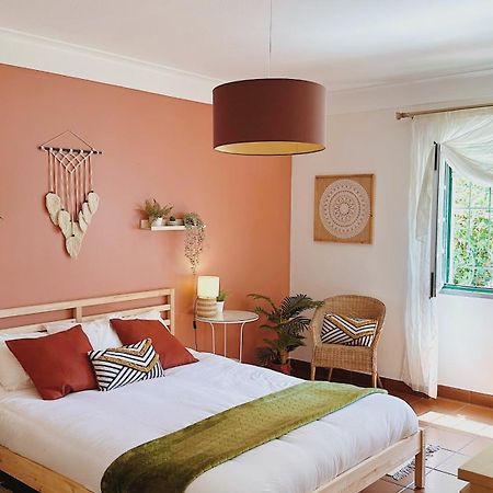 Coastal Garden Paradise Retreat- 6 Min From The Beach Charneca  Bagian luar foto