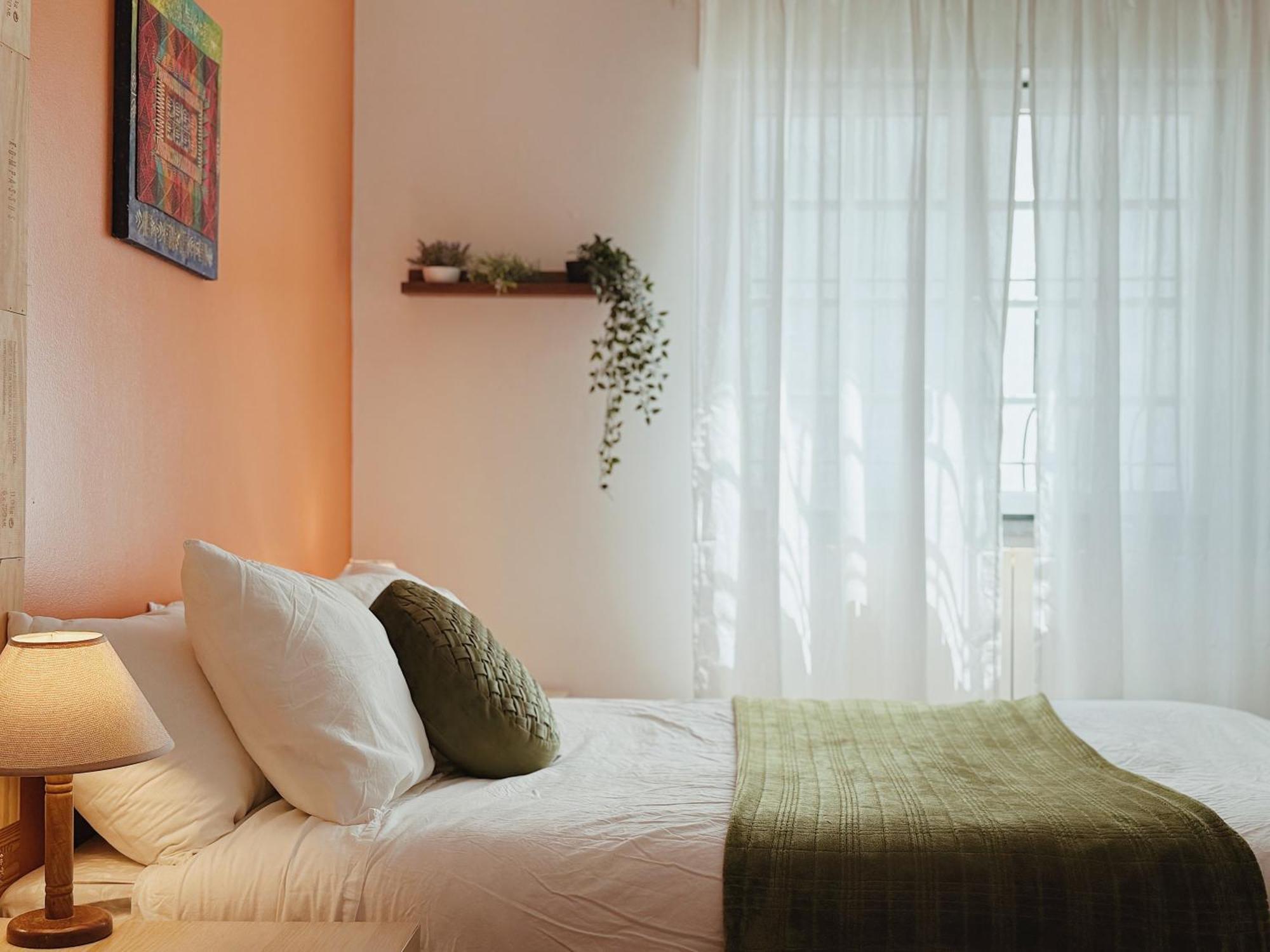 Coastal Garden Paradise Retreat- 6 Min From The Beach Charneca  Bagian luar foto
