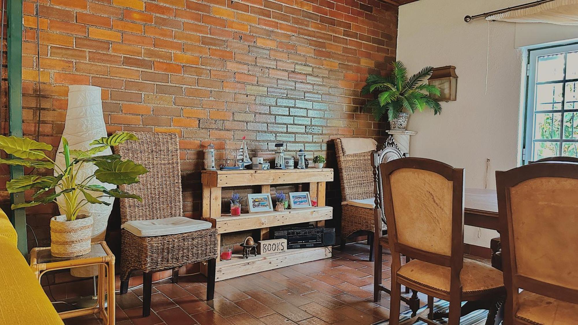 Coastal Garden Paradise Retreat- 6 Min From The Beach Charneca  Bagian luar foto