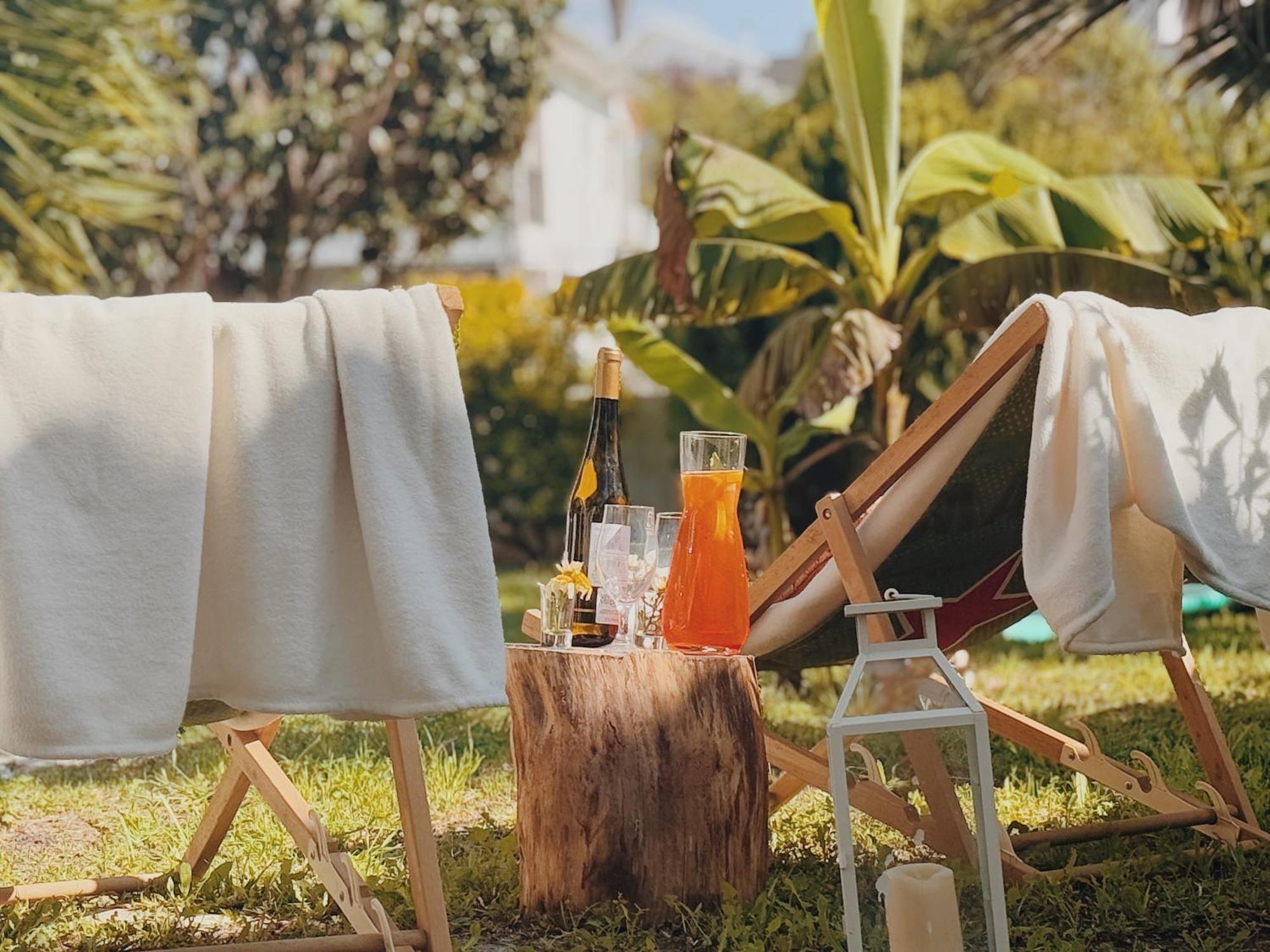Coastal Garden Paradise Retreat- 6 Min From The Beach Charneca  Bagian luar foto